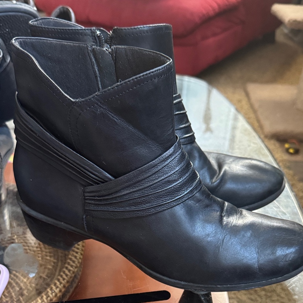 Elegant Black Women's Ankle Boots BAB8686C